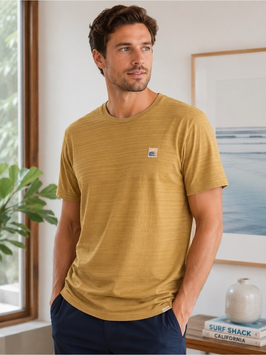 Laguna B Other - Laguna Textured Crew Neck T-Shirt Men’s Medium Tan Casual Tee Like New